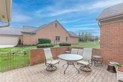 2695 Vienna Estates Drive, Miamisburg, OH 45459 - Photo 24