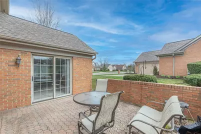 2695 Vienna Estates Drive, Miamisburg, OH 45459 - Photo 36