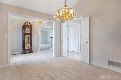 2695 Vienna Estates Drive, Miamisburg, OH 45459 - Photo 4