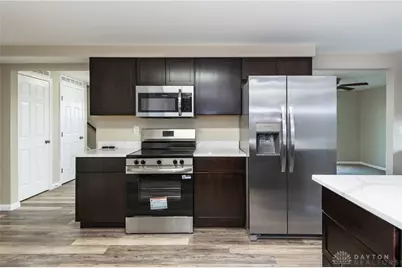 6850 Locustview Drive, Huber Heights, OH 45424 - Photo 24