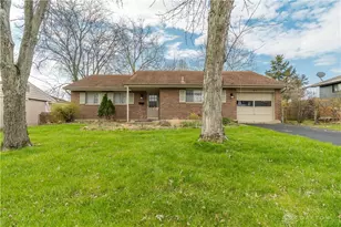 454 Goldleaf Ave, Vandalia, OH 45377 - Photo 2