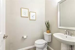 1657 Summit Creek Dr, Centerville, OH 45458 - Photo 12