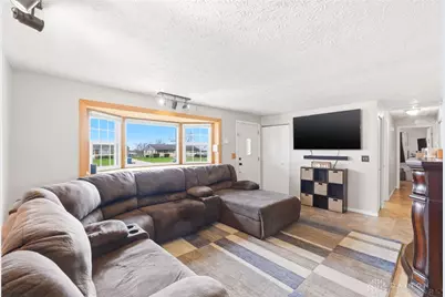 5171 Fishburg Road, Huber Heights, OH 45424 - Photo 8