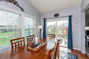1563 N Wood Creek Dr, Clearcreek Twp, OH 45458 - Photo 12