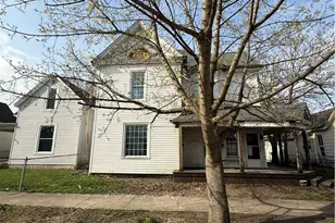 815 S North St, Washington Court House, OH 43160 - Photo 2