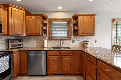 1020 Windpointe Way, Englewood, OH 45322 - Photo 12