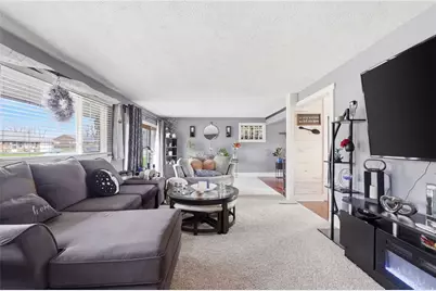 5718 Rousseau Drive, Dayton, OH 45424 - Photo 8