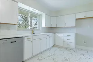 813 Lovetta Dr, Kettering, OH 45429 - Photo 10