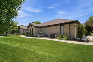 610 Stonecress Dr, Tipp City, OH 45371 - Photo 4