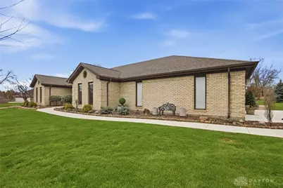 610 Stonecress Drive, Tipp City, OH 45371 - Photo 4