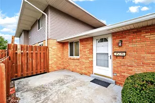 1652 Mars Hill Dr, West Carrollton, OH 45449 - Photo 4