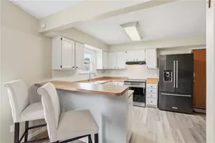 8969 Gardengate Dr, Huber Heights, OH 45424 - Photo 12