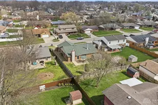 8969 Gardengate Dr, Huber Heights, OH 45424 - Photo 4