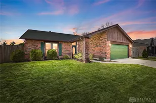 8969 Gardengate Dr, Huber Heights, OH 45424 - Photo 1