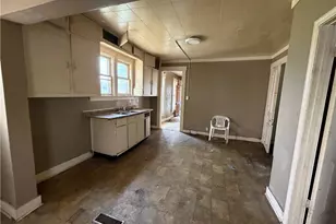 107 Sherman St, Dayton, OH 45403 - Photo 10