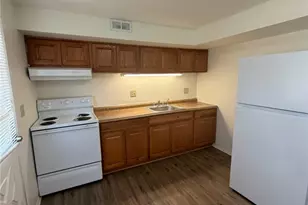 320 Grove St, Fairborn, OH 45324 - Photo 2