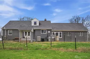 1466 S Central Dr, Beavercreek, OH 45432 - Photo 32