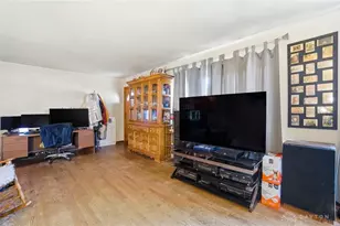 1466 S Central Dr, Beavercreek, OH 45432 - Photo 6