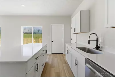 10124 S Cliff Swallow Court, Miamisburg, OH 45342 - Photo 8