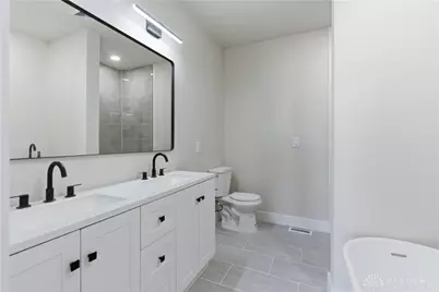 10124 S Cliff Swallow Court, Miamisburg, OH 45342 - Photo 12