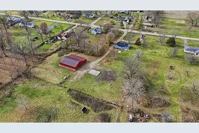 9185 S Mann Road, Bethel Twp, OH 45371 - Photo 6