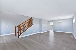 6660 Deer Bluff Dr, Huber Heights, OH 45424 - Photo 8