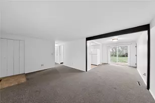 6119 Corsica Dr, Huber Heights, OH 45424 - Photo 12