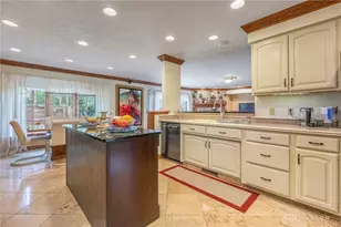 861 Kelsey Ct, Washington Twp, OH 45458 - Photo 12