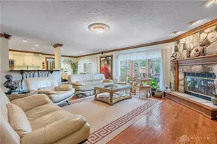 861 Kelsey Ct, Washington Twp, OH 45458 - Photo 10