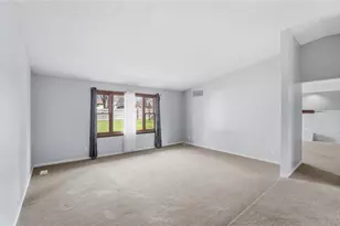 1007 Hyde Park Dr, Centerville, OH 45429 - Photo 12