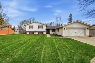 1007 Hyde Park Dr, Centerville, OH 45429 - Photo 4