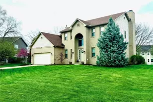 1629 Sunnington Grove Dr, Washington Twp, OH 45458 - Photo 2