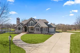 709 Brookmeade Ct, Beavercreek, OH 45434 - Photo 2