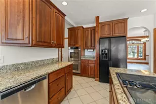 709 Brookmeade Ct, Beavercreek, OH 45434 - Photo 22