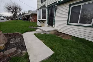 1125 Anderson St, Piqua, OH 45356 - Photo 2