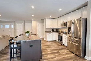 1978 Lakeview Dr, Xenia, OH 45385 - Photo 4