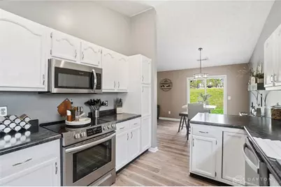 4381 Coach Light Trail, Dayton, OH 45424 - Photo 18