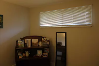 6810 Hubbard Drive, Dayton, OH 45424 - Photo 10