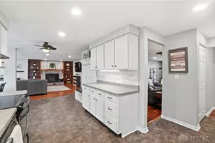 2848 Ellen Ln, Beavercreek, OH 45430 - Photo 8