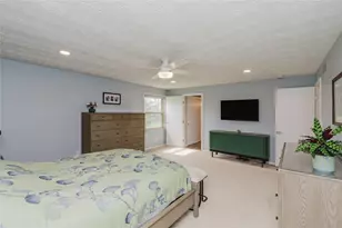 9043 Academy View Ct, Washington Twp, OH 45458 - Photo 32