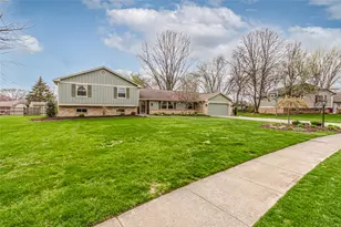 9043 Academy View Ct, Washington Twp, OH 45458 - Photo 4