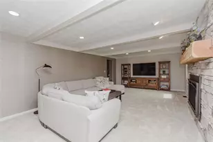 9043 Academy View Ct, Washington Twp, OH 45458 - Photo 18