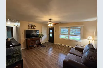 401 Chestnut Drive, Eaton, OH 45320 - Photo 2