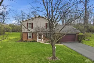 2255 Woodstock Ct, Troy, OH 45373 - Photo 2