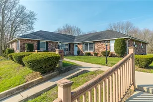 8397 Bennett Dr, Piqua, OH 45356 - Photo 2