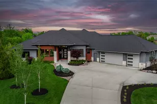1864 Tossing Mane Ct, Centerville, OH 45458 - Photo 2
