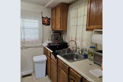922 Stolz Avenue, Dayton, OH 45417 - Photo 4