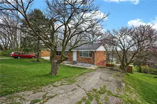 4842 Hamlin Dr, Dayton, OH 45414 - Photo 4