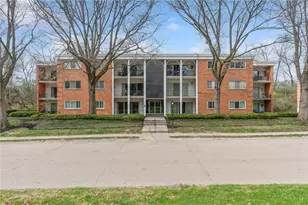 3225 Southdale Dr, Dayton, OH 45409 - Photo 2