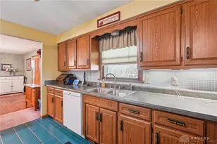 203 N Bickett Rd, Xenia Twp, OH 45385 - Photo 12